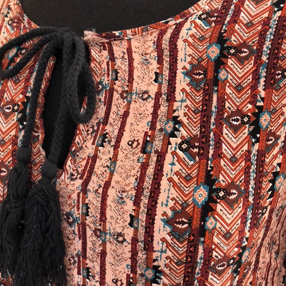 Forever 21 - tribal print blouse - Picture 4 of 5